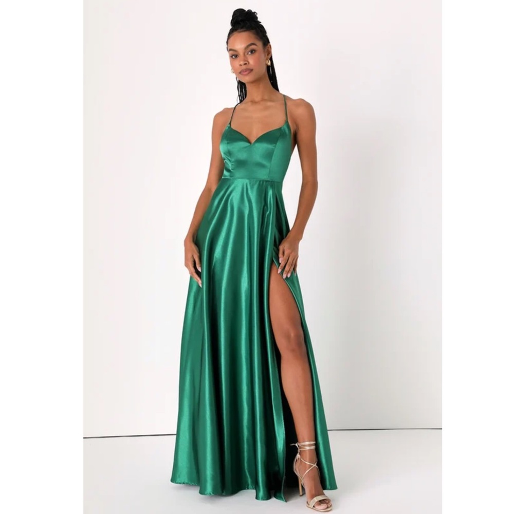 LULU’S NWT Ballroom Babe Emerald Green Satin A-Line Backless Maxi Dress S Small
